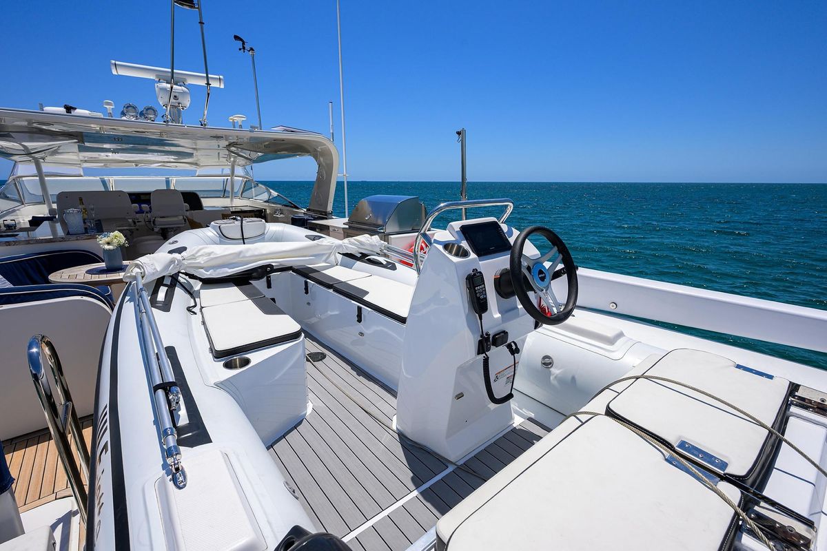 2005 Pacific Mariner 85 