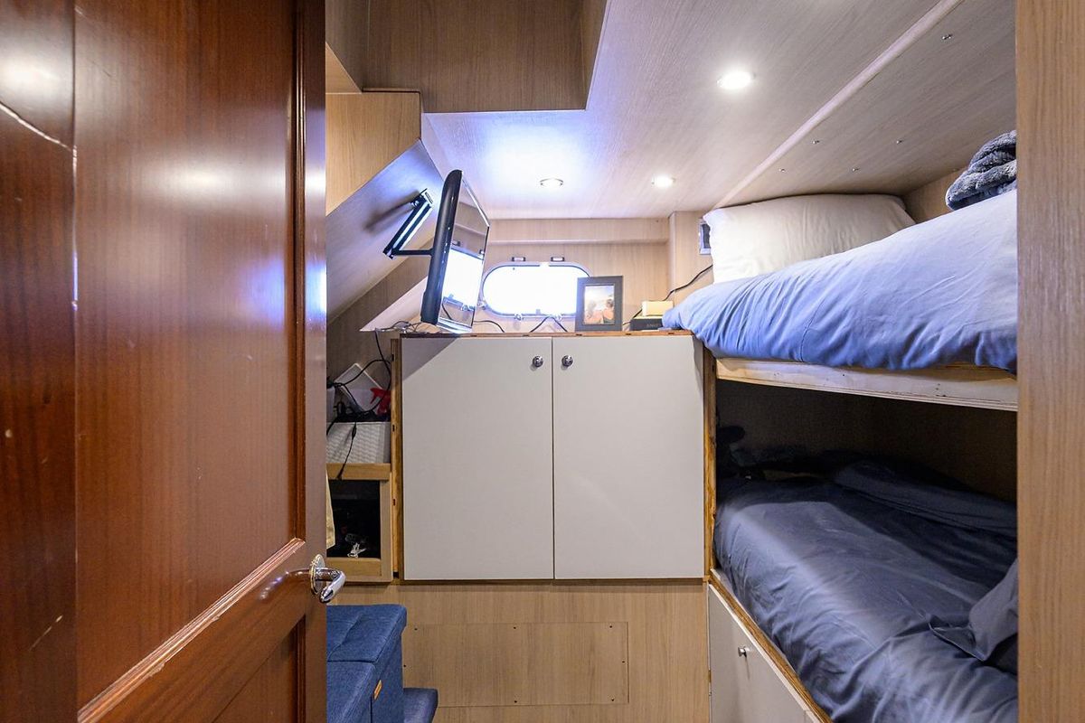 2005 Pacific Mariner 85 