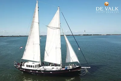 Logger Schooner 22