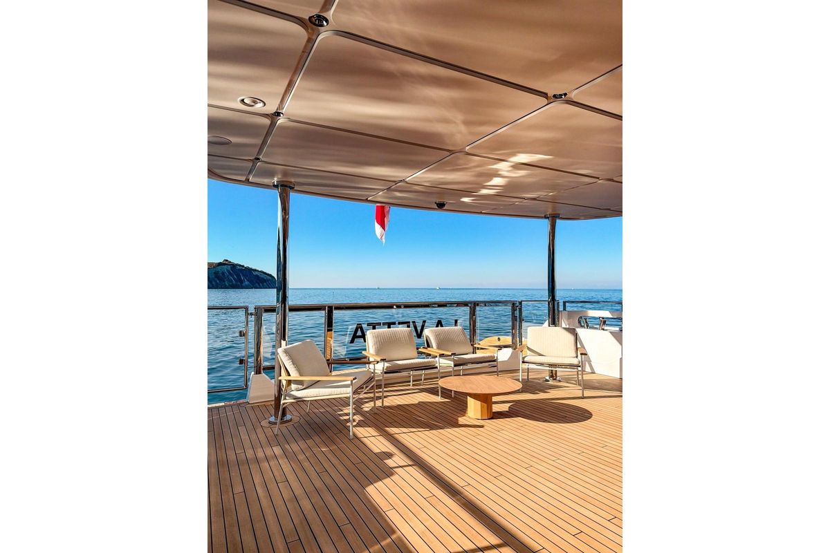 2025 Custom Line 127 