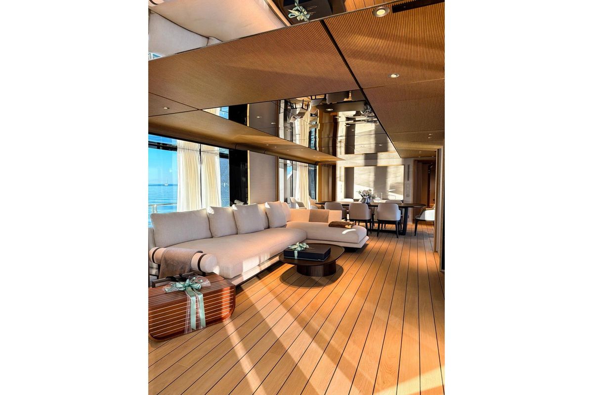 2025 Custom Line 127 