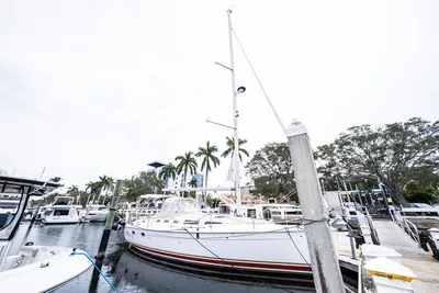 Hunter 38
