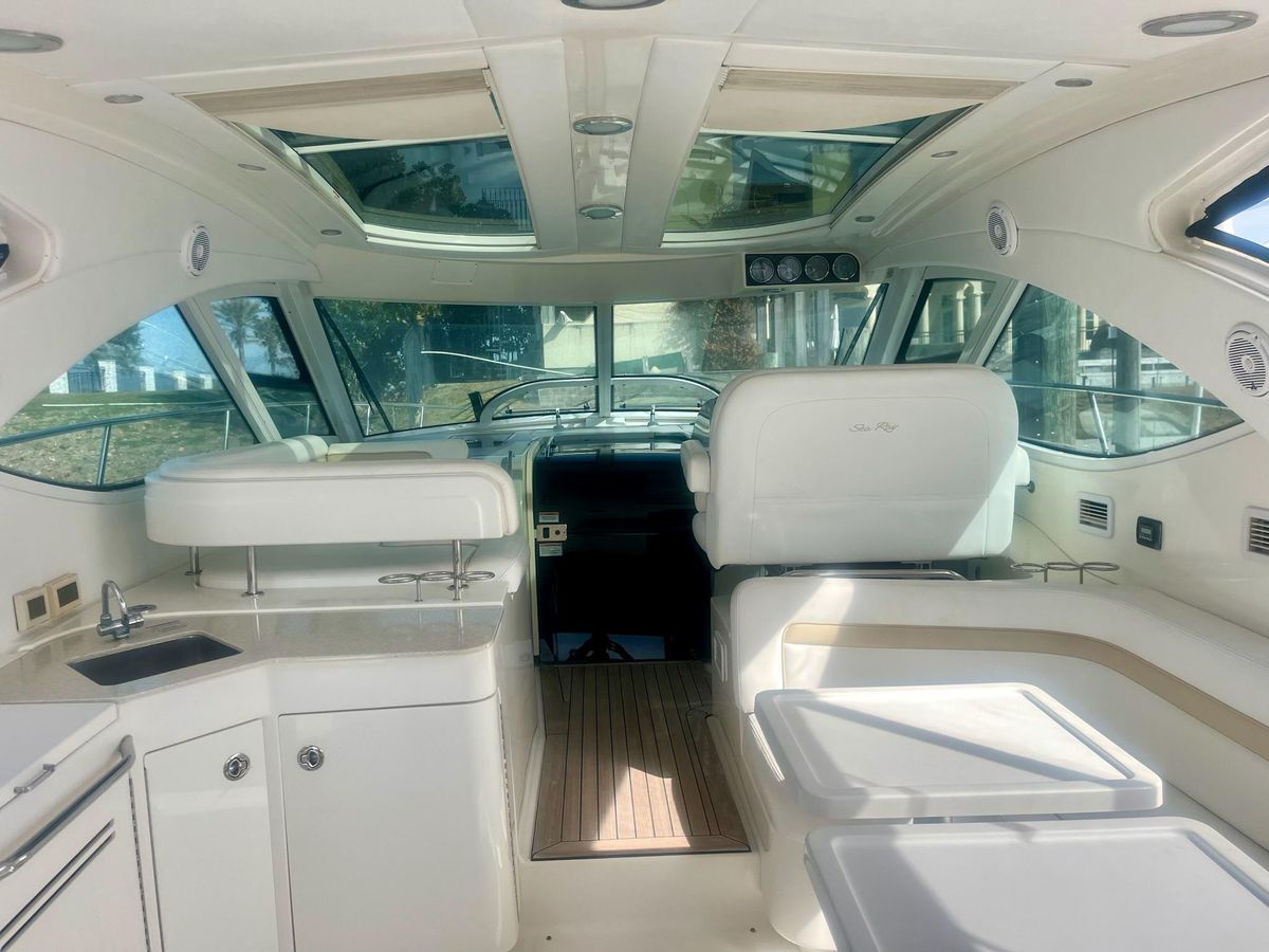 2009 Sea Ray 43 