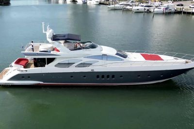 Yacht