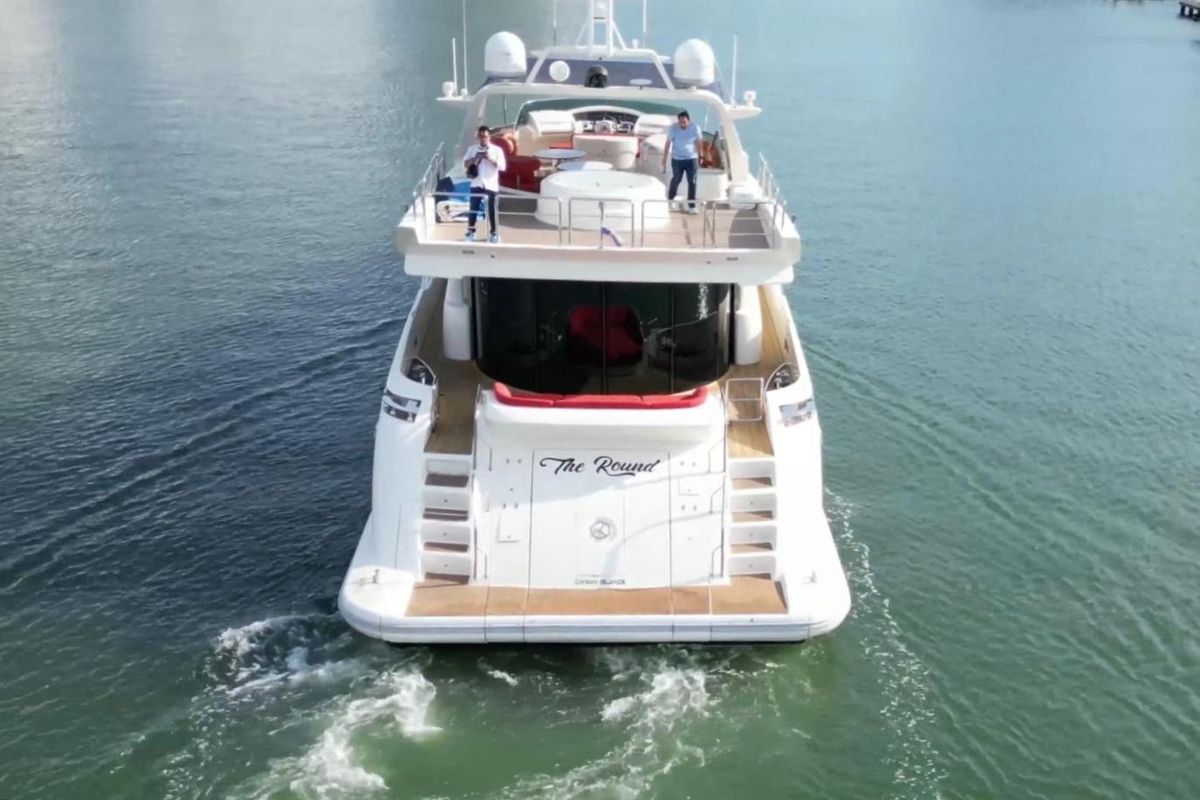 2004 Azimut 98 