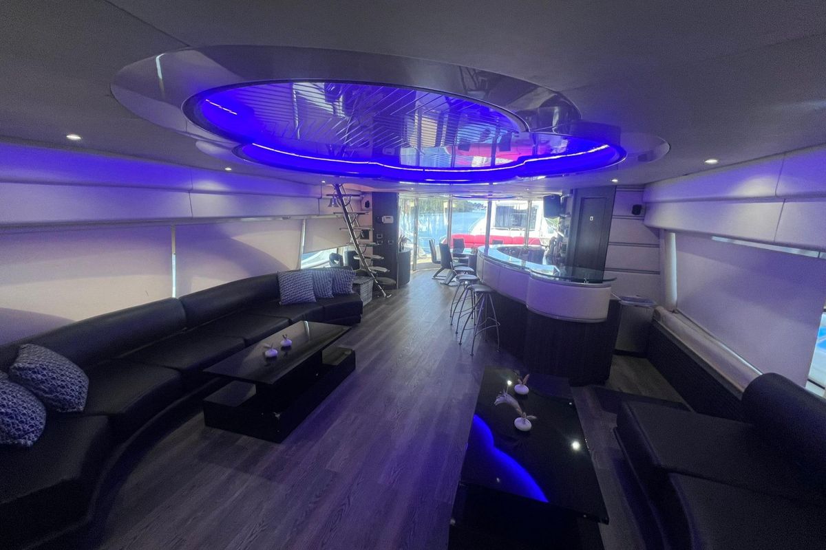 2004 Azimut 98 