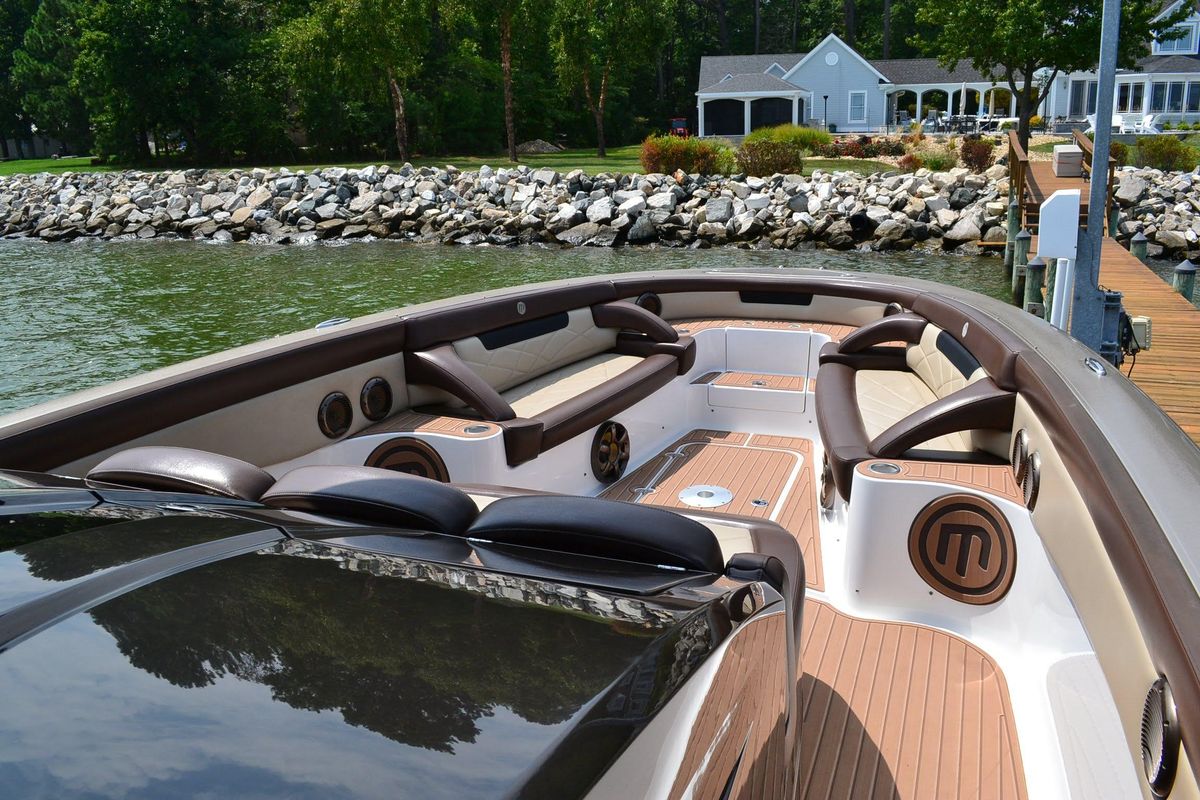 2016 Mystic Powerboats 42 