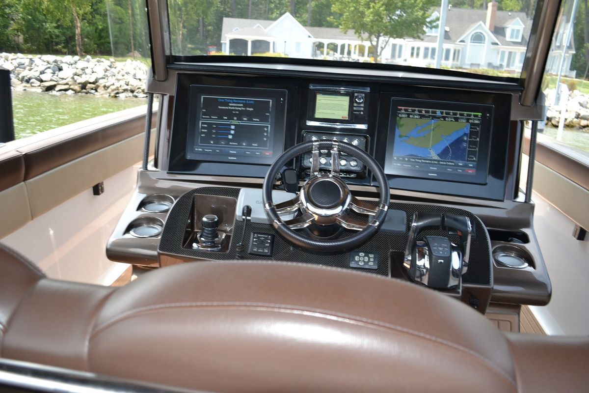 2016 Mystic Powerboats 42 