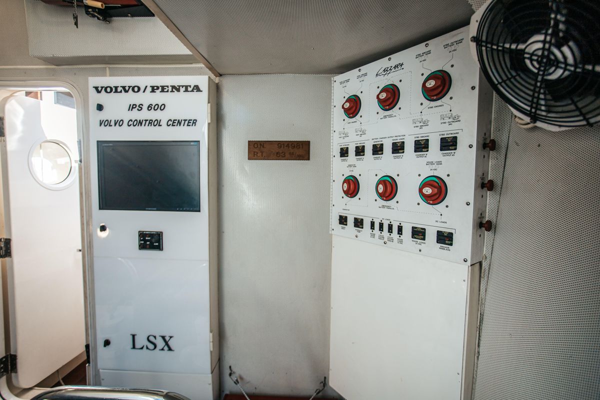 2009 Lazzara 76 