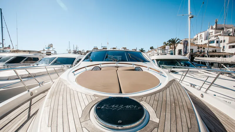 Carbon Copy V Yacht Photos Pics Bow Sunpad 