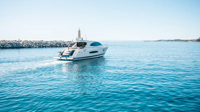 Carbon Copy V Yacht Photos Pics 