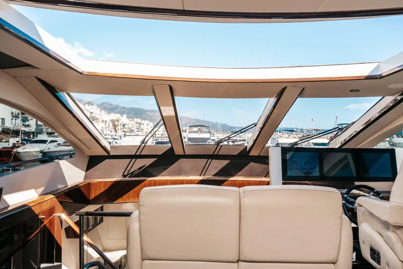 Carbon Copy V Yacht Photos Pics Sunroof