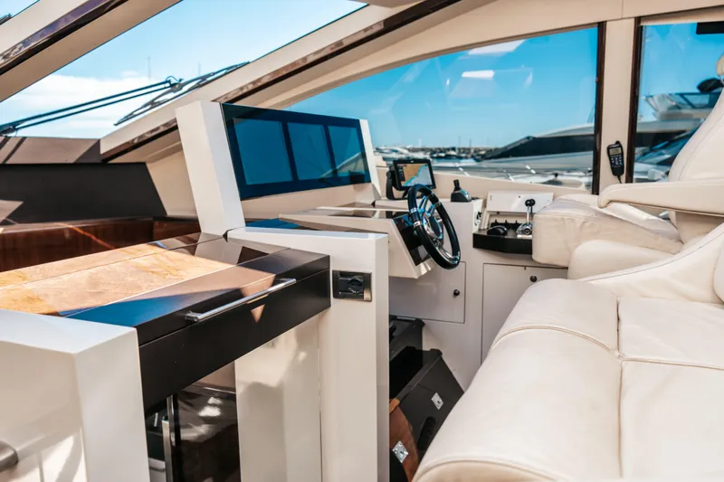 Carbon Copy V Yacht Photos Pics Helm