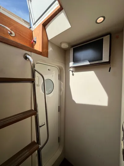 Carbon Copy V Yacht Photos Pics Engine Room Door