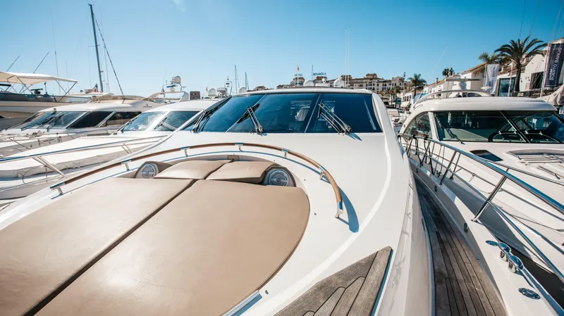 Carbon Copy V Yacht Photos Pics Bow Sunpad