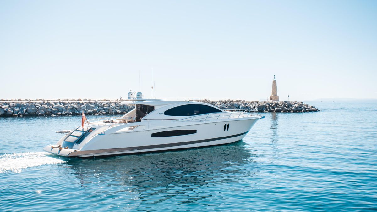 2009 Lazzara 76 