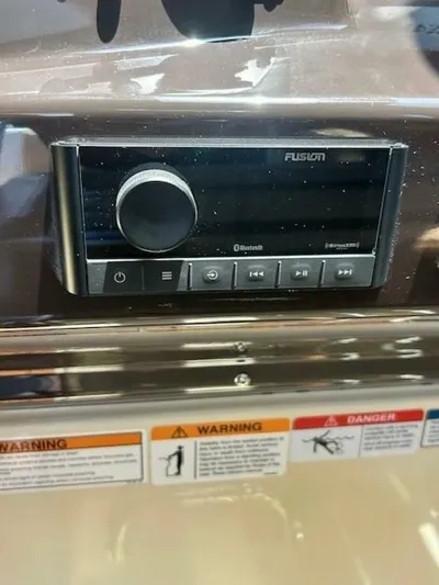  Yacht Photos Pics 2024 Ranger Tugs R-27 Luxury Edition - Image 16