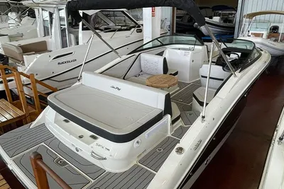 2025 Sea Ray SPX 210