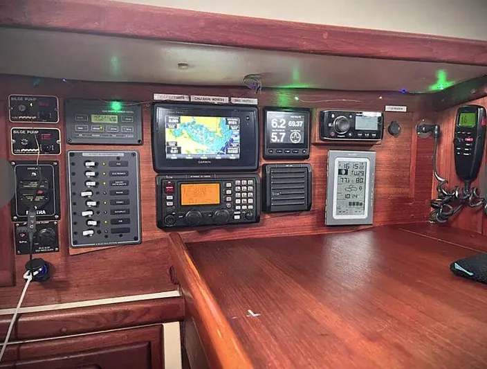 Vital Spark Yacht Photos Pics Navigation and communication equipment on a 1995 Pacific Seacraft 37 sailboat.
