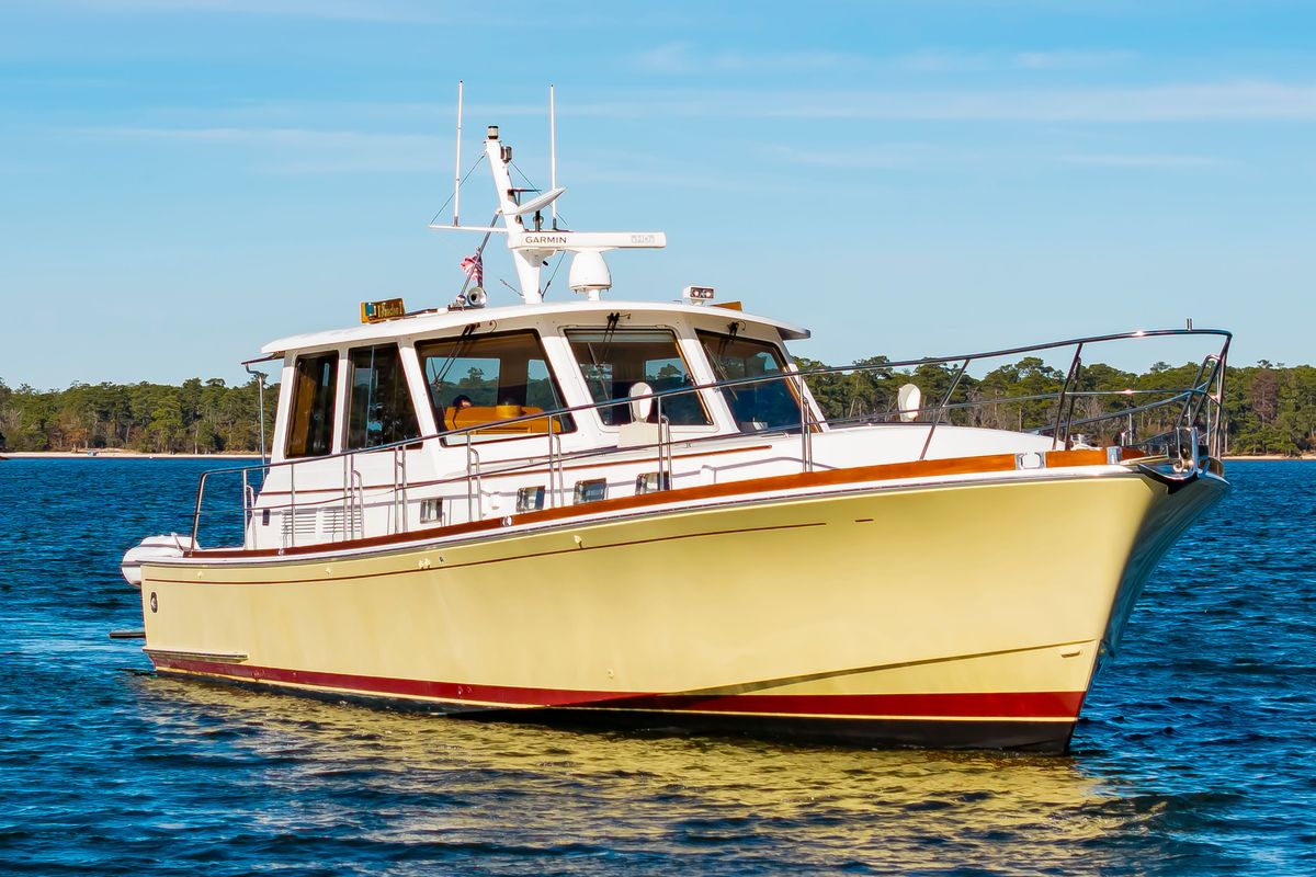 2005 Grand Banks 49 