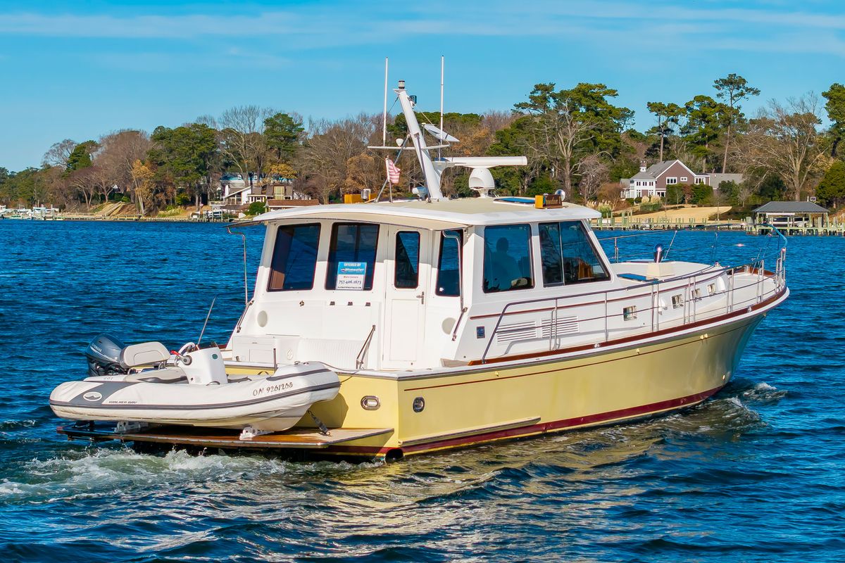 2005 Grand Banks 49 