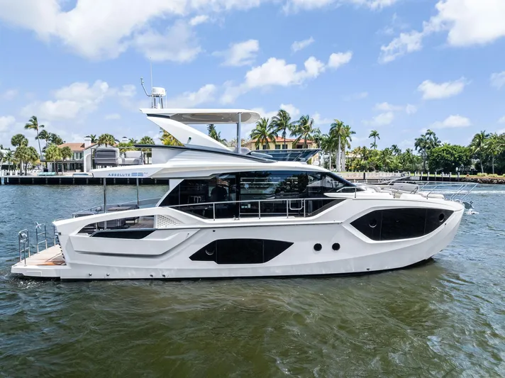 Lobster Tails Yacht Photos Pics 