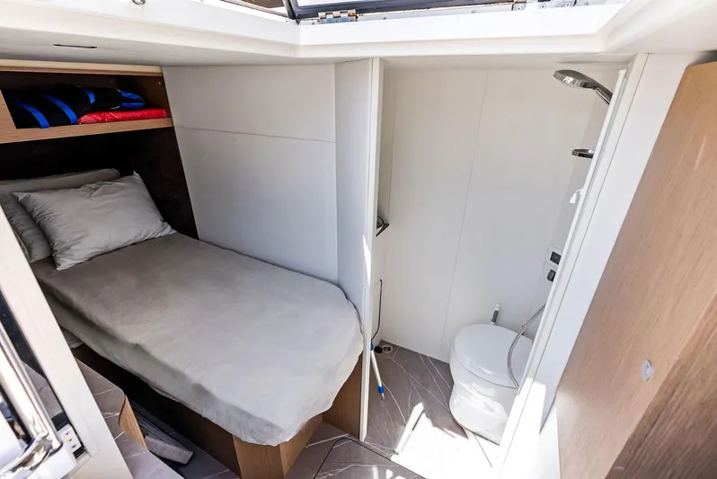 Lobster Tails Yacht Photos Pics 