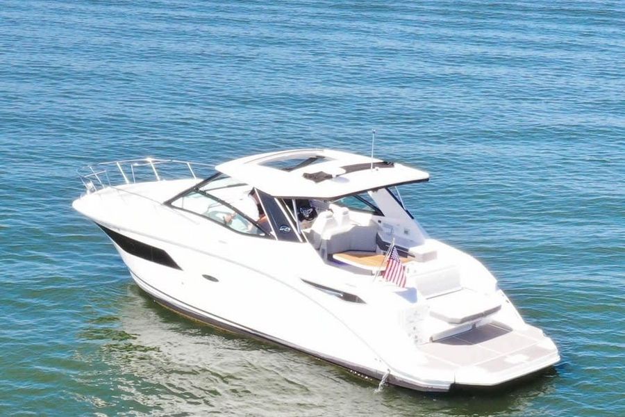 2022 Sea Ray Sundancer 320