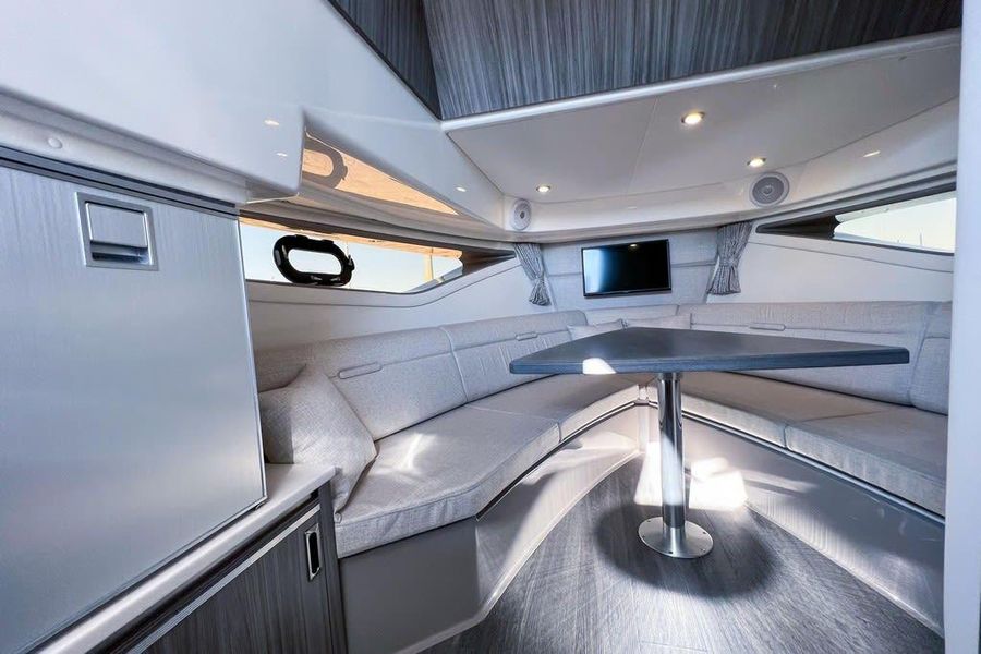2022 Sea Ray Sundancer 320