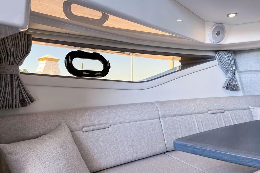 2022 Sea Ray Sundancer 320