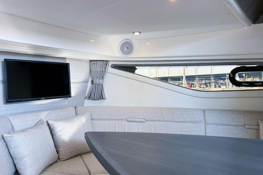 2022 Sea Ray Sundancer 320