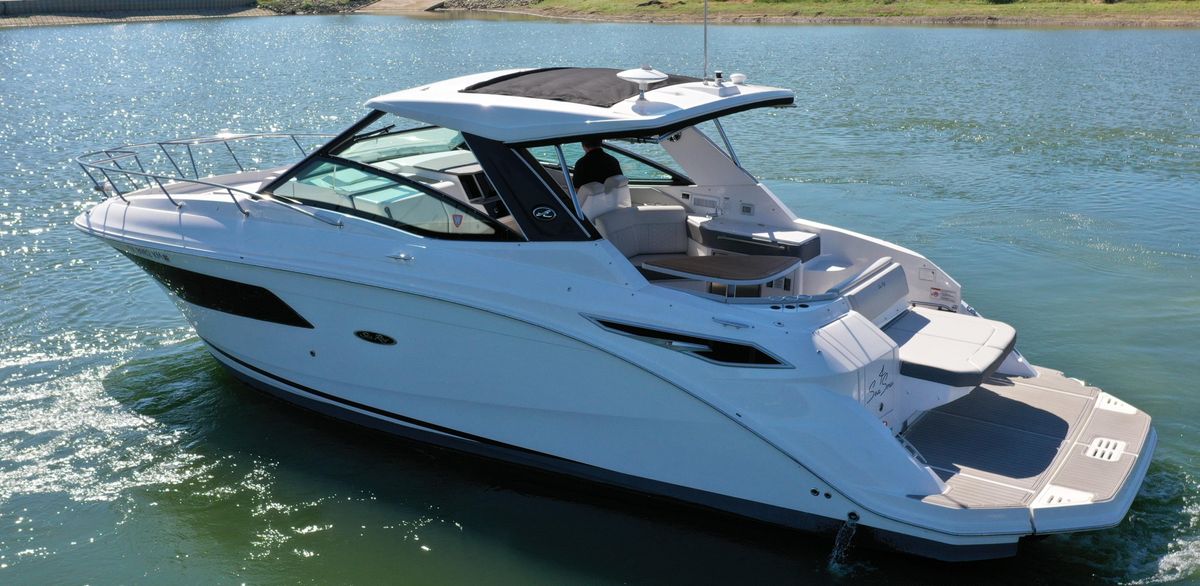 2022 Sea Ray Sundancer 320