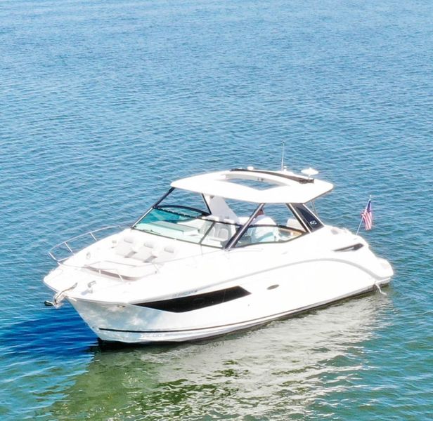 2022 Sea Ray Sundancer 320