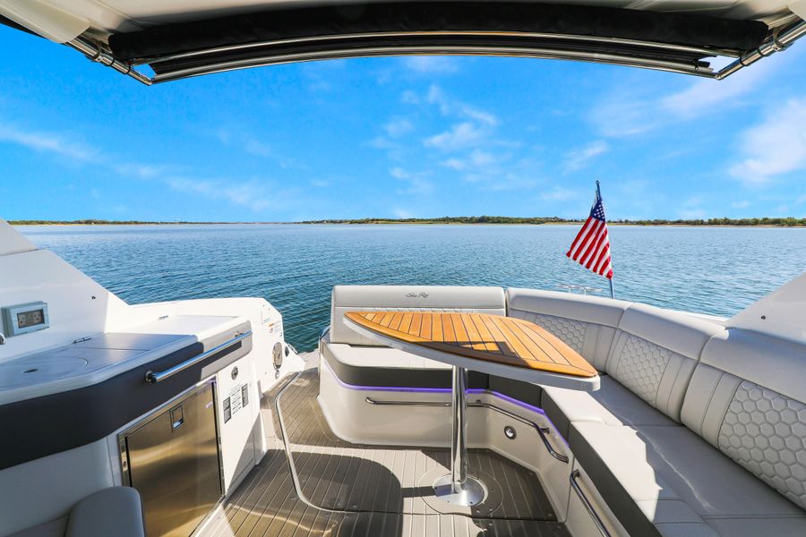 2022 Sea Ray Sundancer 320