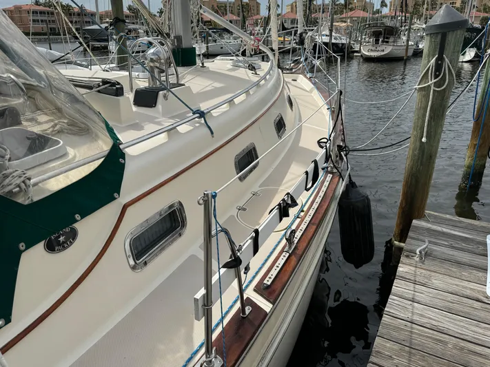 Skye Yacht Photos Pics 