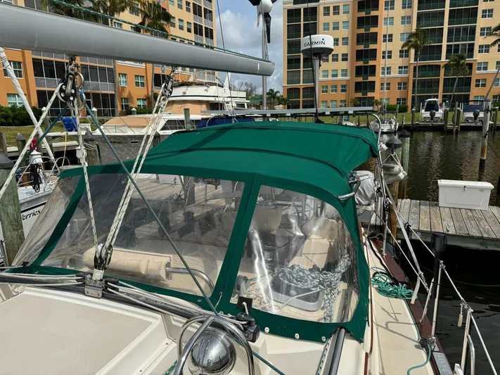 Skye Yacht Photos Pics 