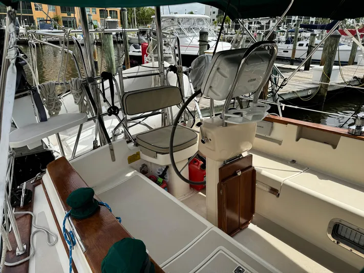 Skye Yacht Photos Pics 