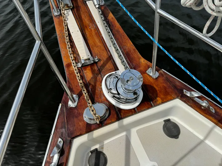 Skye Yacht Photos Pics 