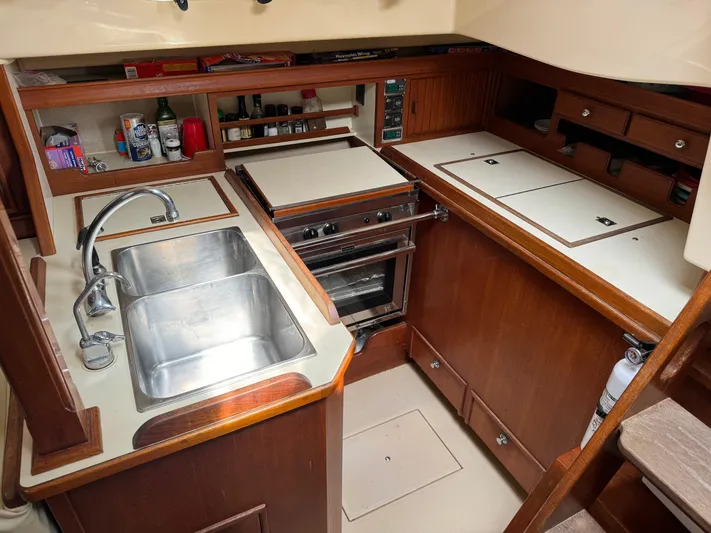 Skye Yacht Photos Pics 