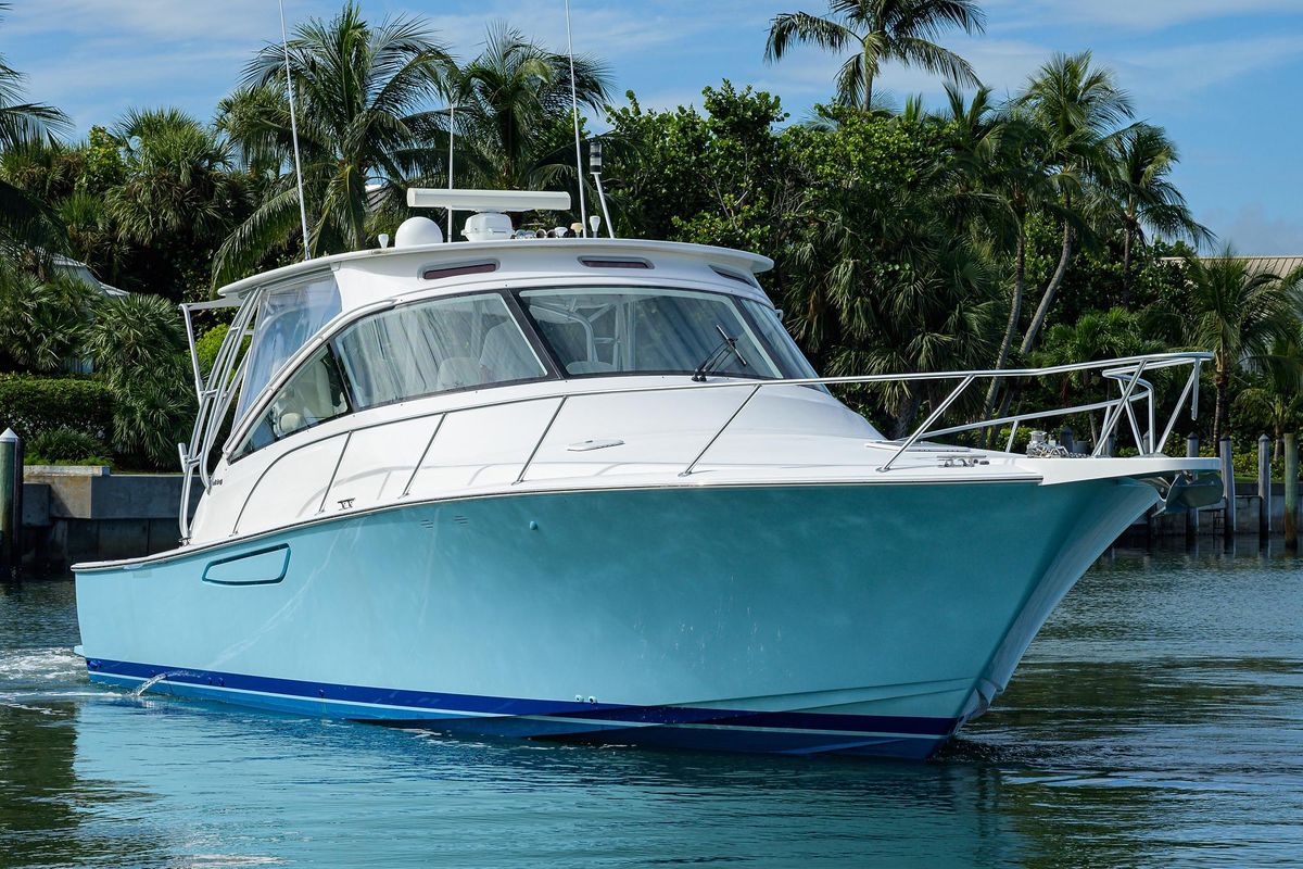 2013 Viking 42 
