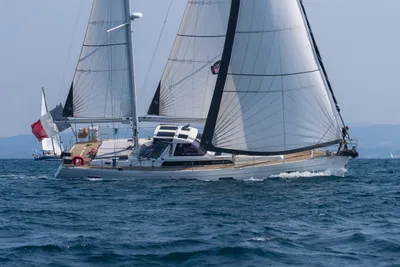 2015 Amel 55
