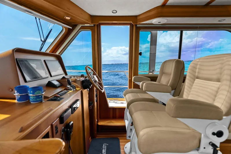 Pablo's Cruise Yacht Photos Pics 2016 Sabre 42 Salon Express- PABLO'S CRUISE- Helm