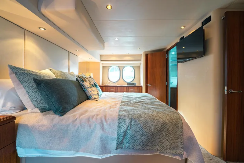 Little Waves Yacht Photos Pics 