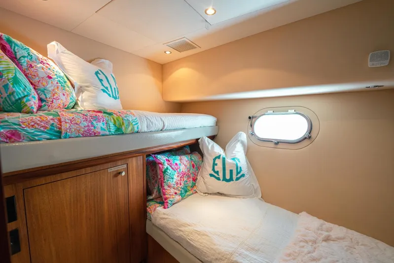 Little Waves Yacht Photos Pics 