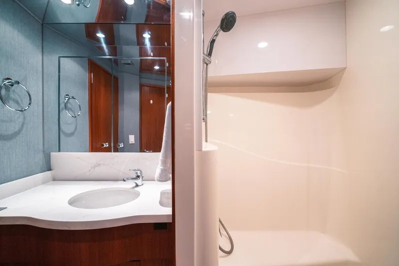 Little Waves Yacht Photos Pics 