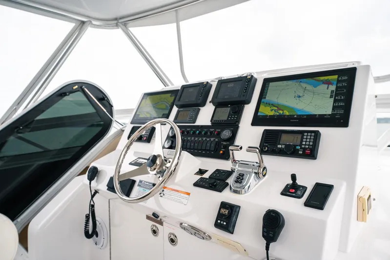 Little Waves Yacht Photos Pics 