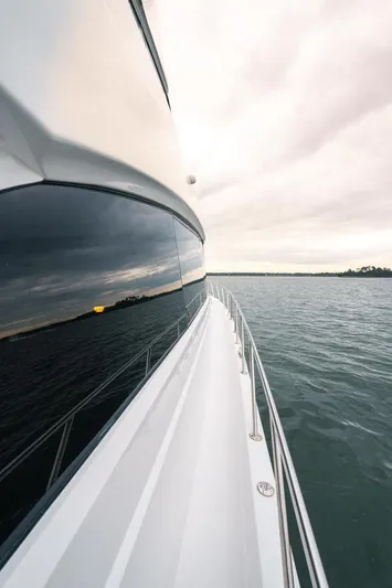 Little Waves Yacht Photos Pics 