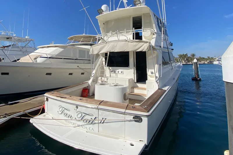Fan Tail II Yacht Photos Pics 