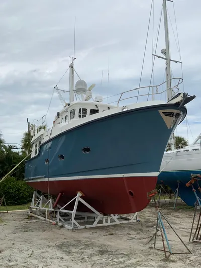 Sandpiper Yacht Photos Pics 