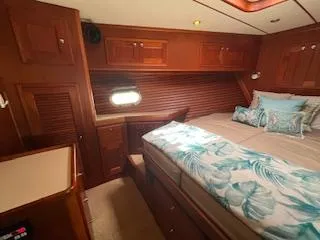 Sandpiper Yacht Photos Pics 